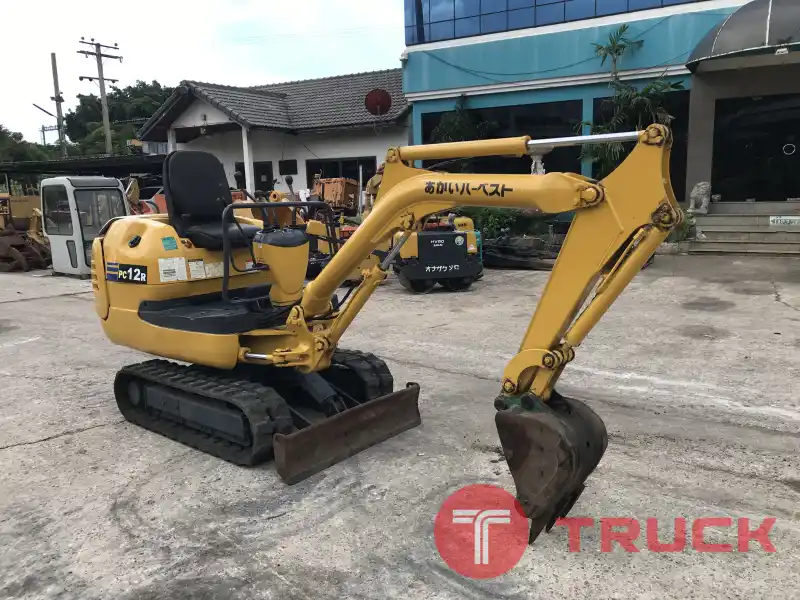 รถขุด KOMATSU PC12R-8 ใช้งานมาน้อย สอบถามที่คุณชัญญา 0658844400