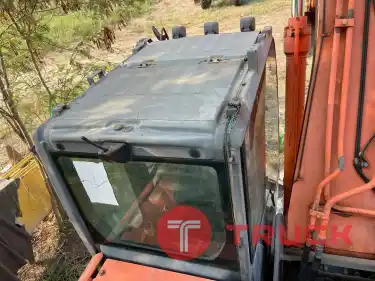 890,000