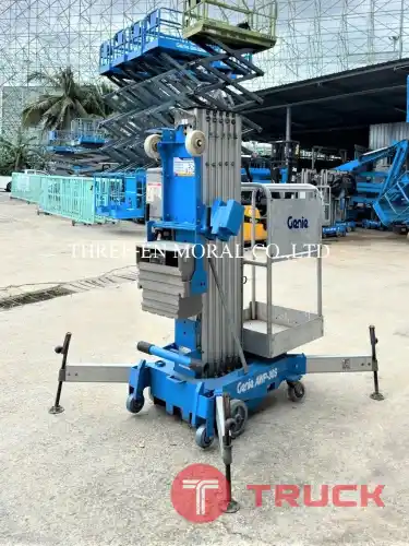 รถกระเช้า Personal Lift Genie AWP30S