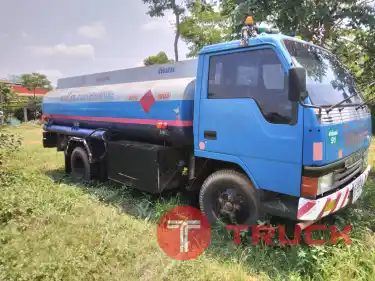 รถบรรทุกน้ำมัน หรือนำไปทำรถน้ำ มิสซู 6ล้อ แคนเตอร์ ถัง8000ลิตร เกียร์ ช่วงล่างดี ชุดโอน 355 0813561288 โทรและไลย์ ดูรถที่หนองบัวลำภู