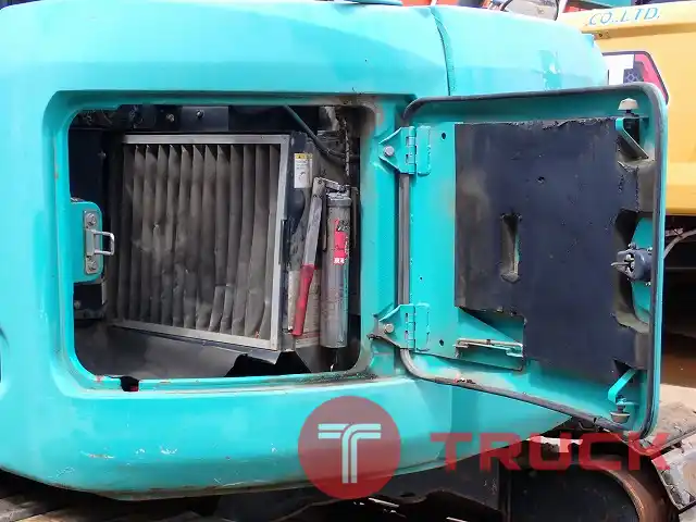 Kobelco SK75SR รุ่น3 ปี2014 มีใบมีด ลายหัวเจาะ โทร 080 6565422 หนิง