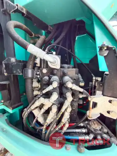 รถขุด Kobelco SK135SR รุ่น3 มีไลน์หัวเจาะ โทร 080 6565422 หนิง