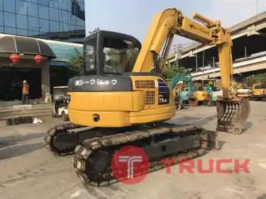 รถขุด KOMATSU PC75UU-2E พร้อมใช้งาน สอบถามที่คุณครีม 0658844400