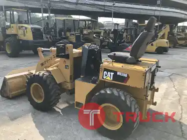 รถตัก CAT WS200 พร้อมใช้งาน สอบถามที่คุณครีม 0658844400