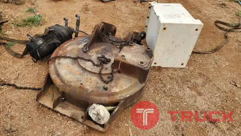 แม่เหล็ก รถขุด pc 120-200 เก่านอก สลัก 80มิล ห่างหู 33cm ศูนย์กลาง 1.2 ม. มีมอเตอร์ กล่องคอนโทรลครบ