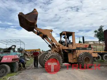 รถตักล้อยาง 3 คิวKomatsu WA320-1