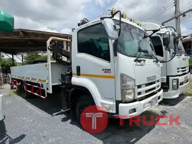 6ล้อติดเฮี๊ยบกระบะยาว6เมตร