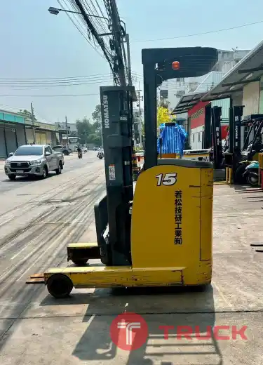 210 รถไฟฟ้ายืนขับ KomatsuFBR15RS-12