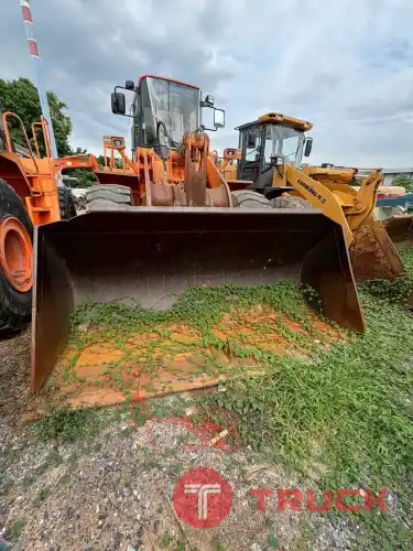 รถตักล้อยาง 3 คิวDoosan MEGA300-V