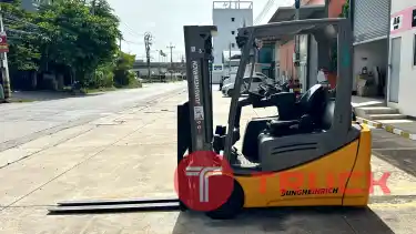 102 รถไฟฟ้านั่งขับ 3 ล้อ EFG220-300ZT