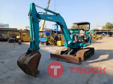 รถขุด KOMATSU PC40-7 ใช้งานมาน้อย สอบถามที่คุณครีม 0658844400