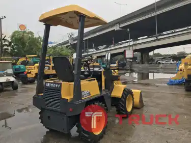 รถตัก KUBOTA R300 พร้อมใช้งาน สอบถามที่คุณครีม 0658844400