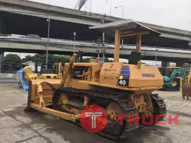 KOMATSU D40 นำเข้าจากญี่ปุ่น สภาพพร้อมใช้งาน สนใจโทร. 089-0050007 คุณชญานิน หรือ Add LINE ID @sangenjp www.sangenjp.com www.nmc99.com