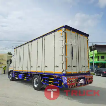 สด ลด VAT หกล้อตู้สิบบาน HINO FG 240 แรงม้า ปี 64 ไมล์น้อย