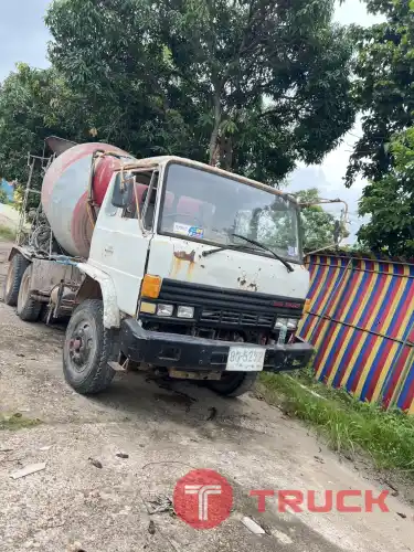 รถโม่ผสมปูน