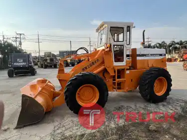 KOMATSU 510 นำเข้าจากญี่ปุ่น สภาพพร้อมใช้งาน สนใจโทร. 089-0050007 คุณชญานิน หรือ Add LINE ID @sangenjp www.sangenjp.com www.nmc99.com