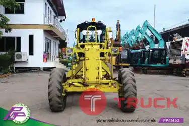 ขายรถเกรด ขนาดเทียบเท่า 140H KOMATSU GD605A-5E ห้องเก๋ง มี Scarifier ใบมีด 3.7 เมตร มือสองสภาพดี นำเข้าจากญี่ปุ่น โดย P&P Pro