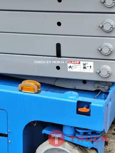 รถกระเช้า Scissor Lift Genie GS-4047