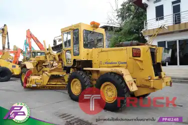 ขายรถเกรด ขนาดเทียบเท่า 160H MITSUBISHI SR320E ห้องเก๋ง ใบมีด 4.0 เมตร มือสองสภาพดี นำเข้าจากญี่ปุ่น โดย P&P Pro