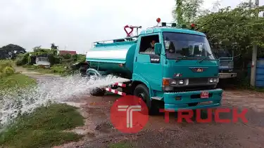 N291 Hino 6 ล้อ รถน้ำ FC 120 แรง ซุปเปอร์เซียร์ ปี 39 ถังน้ำต่อใหม่ หนา 4 มิล ระบบดูด-ดัน สเปรย์ท้าย พร้อมปืนฉีดน้ำ รถสวย พร้อมใช้ ราคา 450,000 บาท โทร 0839946814 น็อต