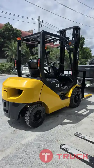 รถฟอร์คลิฟท์มือสอง KOMATSU FD25T-17