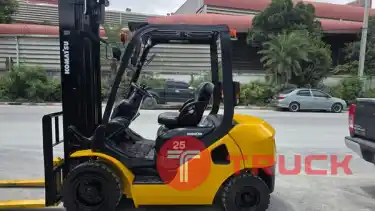 รถฟอร์คลิฟท์มือสอง KOMATSU FD25T-17