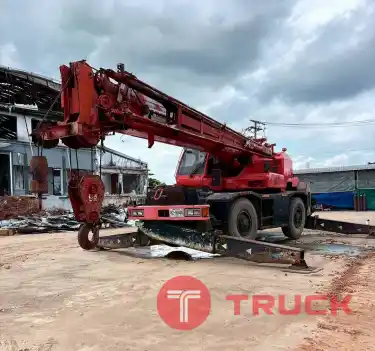 รถเครน4ล้อ 25 ตัน Tanano TR250 M6