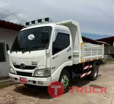 6 ล้อดั้ม Hino Dutro
