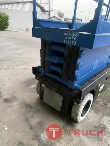 SV08B Aichi 8m. Scissor lift - ลิฟท์ ขากรรไกร 8 เมตร by OEKShop
