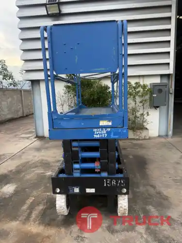 SV08B Aichi 8m. Scissor lift - ลิฟท์ ขากรรไกร 8 เมตร by OEKShop