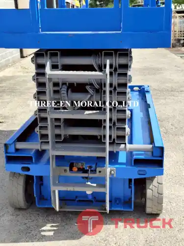 รถกระเช้า Scissor Lift Genie GS-4047