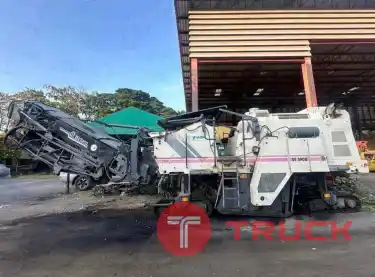 รถกัดถนน WIRTGEN W1900
