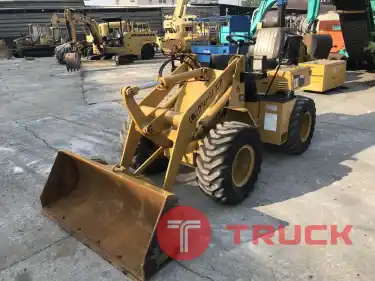 รถตัก CAT WS200 พร้อมใช้งาน สอบถามที่คุณครีม 0658844400