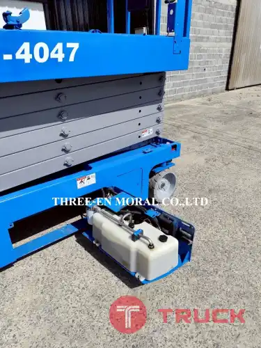 รถกระเช้า Scissor Lift Genie GS-4047