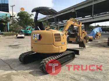 รถขุด CAT 30CR ใช้งานมาน้อย สอบถามที่คุณครีม 0658844400