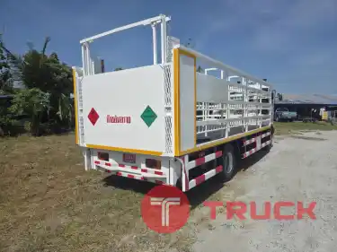 ขายด่วน รถบรรทุก ลิฟย์ท้าย ฟรีดาวน์ ไกรสร 091-7838676 , 086-3516797