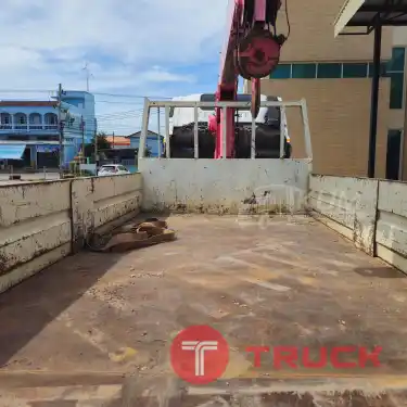 หกล้อเครน ISUZU FTR 240 แรง ปี 57 เครน unoc 5.5 ตัน