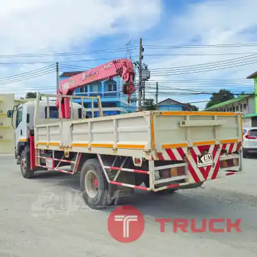 หกล้อเครน ISUZU FTR 240 แรง ปี 57 เครน unoc 5.5 ตัน