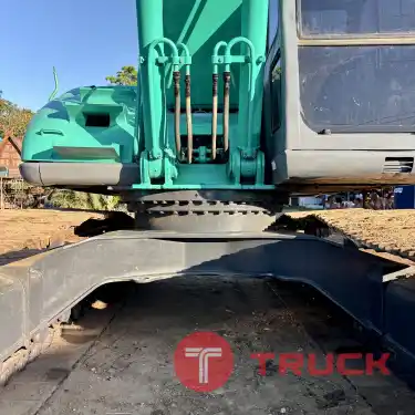 แบคโฮ KOBELCO SK200-5 SUPER มาร์คไฟว์