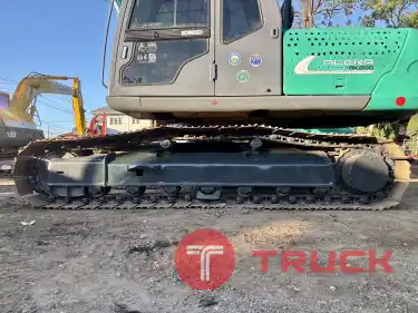 แบคโฮ KOBELCO SK200-5 SUPER มาร์คไฟว์