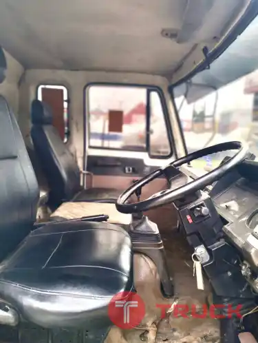ISUZU 195 บรรทุกน้ำความจุ 16,000 ลิตร