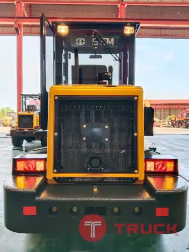 ขายรถตักล้อยาง ยี่ห้อ SEM รุ่น 618D ผลิตโดยแคทเทอร์พิลลาร์