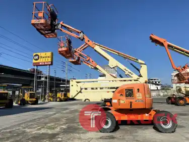 ขายรถกระเช้า JLG บูมศอก 450AJ II สูง 14 เมตร มือสอง