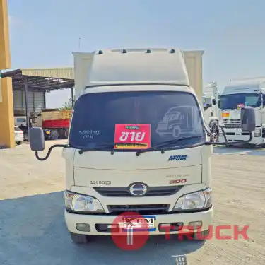 สี่ล้อตู้ HINO XZU 136 แรง ปี 67 9713