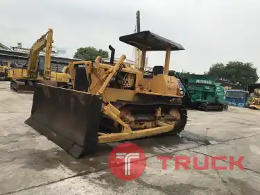 รถแทรคเตอร์ KOMATSU D40 ใช้งานมาน้อย สอบถามที่คุณครีม 0658844400