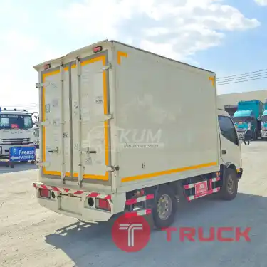 สี่ล้อตู้ HINO XZU 136 แรง ปี 2565 8111