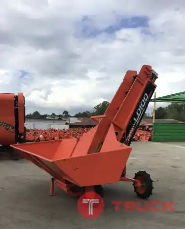 มาใหม่ เครื่องปลูกอ้อยแบบท่อน ตราช้าง SBP 100 มือสอง ใส่รถรุ่น M95 ถึง M108 เครื่องลำเลียงท่อนพันธุ์ LD100 LD100 ฟรีดาวน์ ผ่อน 2,375 ผ่อน 2 ปี SBP ดาวน์ 50,000 ผ่อน 2,375 ผ่อน 2 ปี สนใจโทรสอบถาม 065-2401438 น้องเอิญ เข้ามาเลือกดูที่ร้านได้จ้า