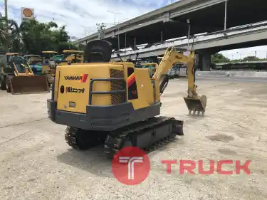รถขุด YANMAR B12 ใช้งานมาน้อย สอบถามที่คุณครีม 0658844400