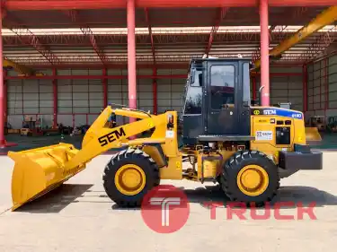 ขายรถตักล้อยาง ยี่ห้อ SEM รุ่น 618D ผลิตโดยแคทเทอร์พิลลาร์