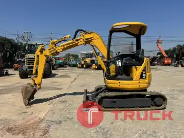 KOMATSU PC28UU-2 นำเข้าจากญี่ปุ่น สภาพพร้อมใช้งาน สนใจโทร. 089-0050007 คุณชญานิน หรือ Add LINE ID @sangenjp www.sangenjp.com www.nmc99.com